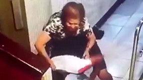 草久久偷拍在线视频,揭秘网络隐私侵犯的黑暗面